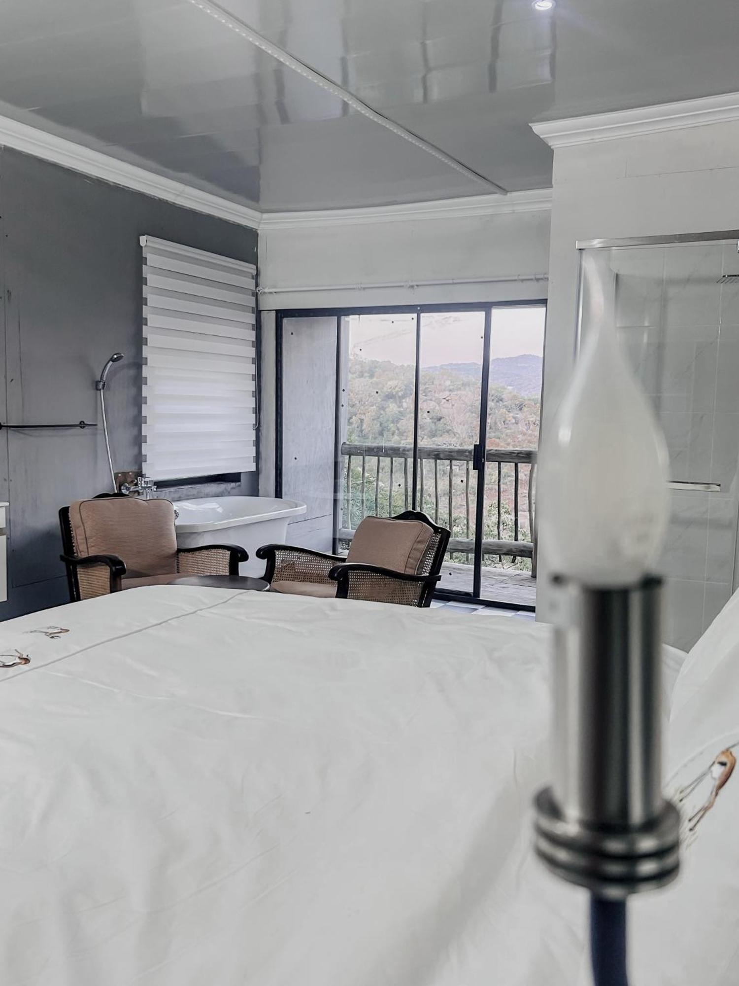 View Inn Exclusive Lodge Mbombela Екстериор снимка