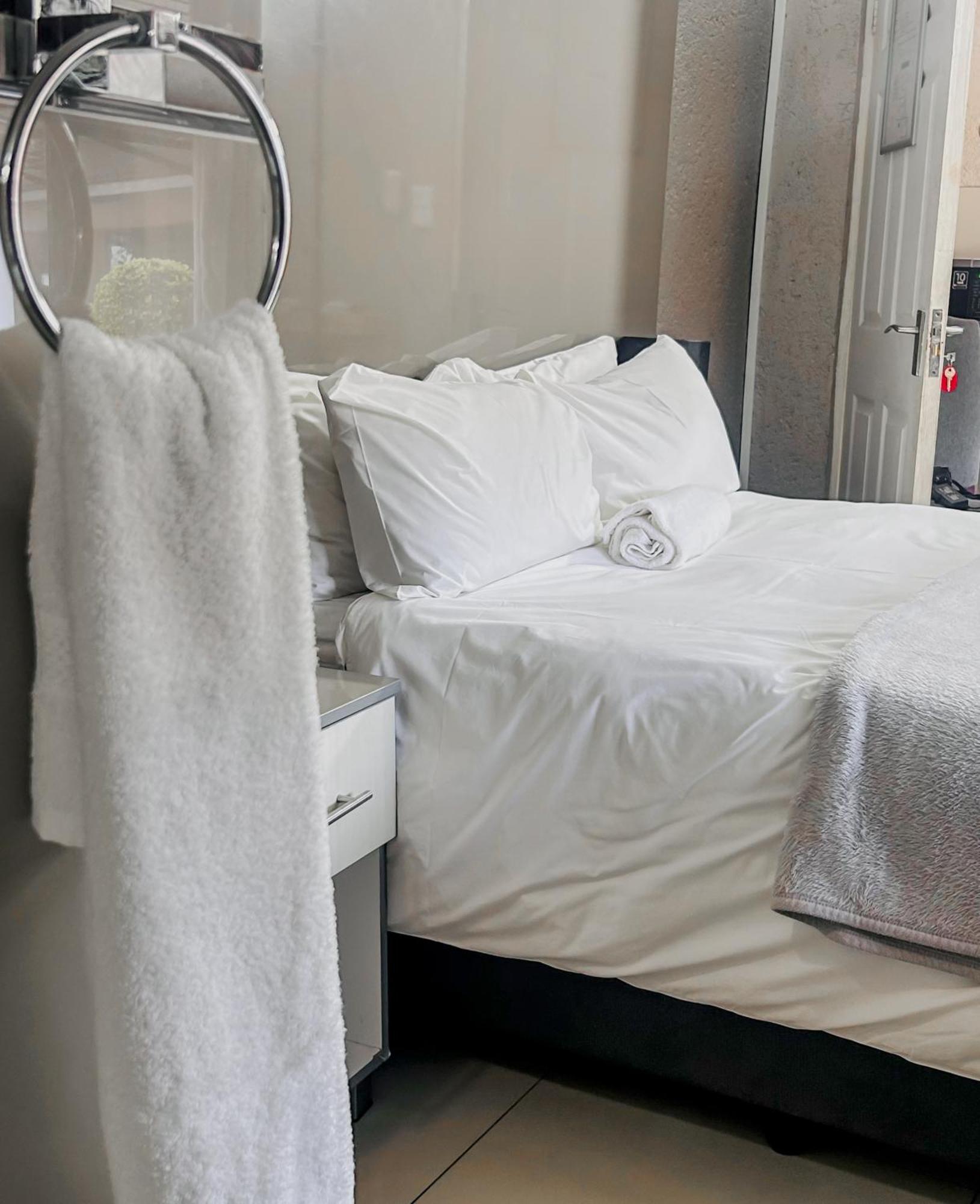 View Inn Exclusive Lodge Mbombela Екстериор снимка