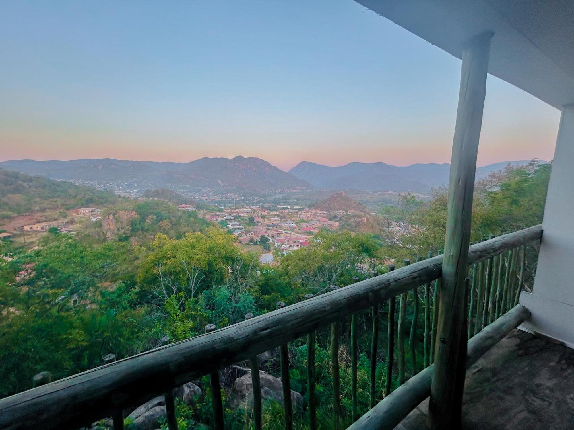 View Inn Exclusive Lodge Mbombela Екстериор снимка