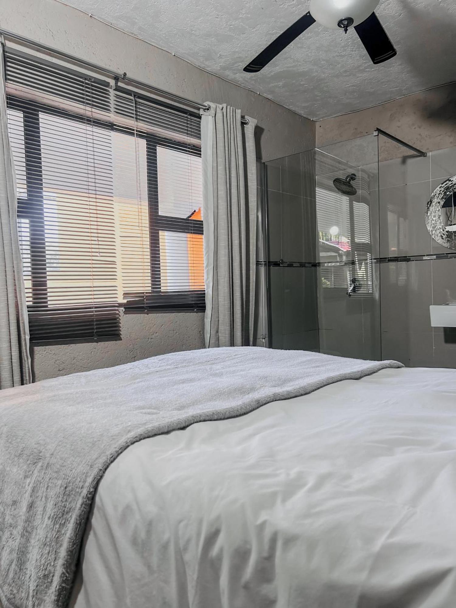 View Inn Exclusive Lodge Mbombela Екстериор снимка